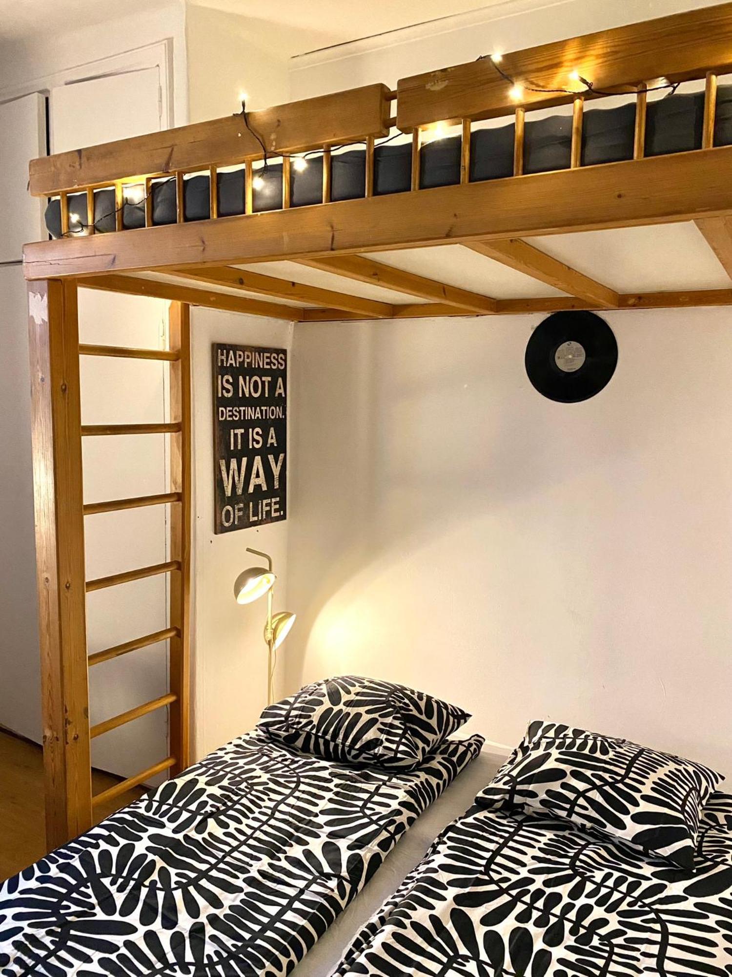 Cozy Nest, Kamppi Apartamento Helsínquia Exterior foto